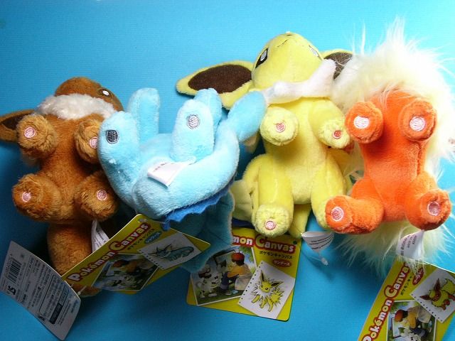 ポケモンキャンバスぬいぐるみ イーブイ: いそがないで歩こう